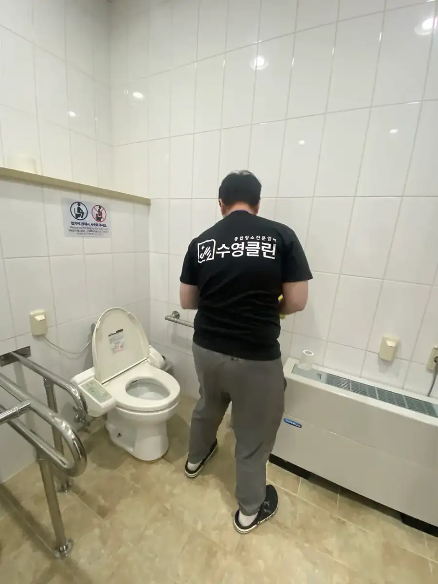 청와대 추석맞이 야간개장 행사청소 현장 사진