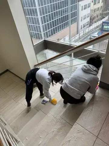 포세린타일 계단 찌든때, 이렇게 제거합니다 현장 사진