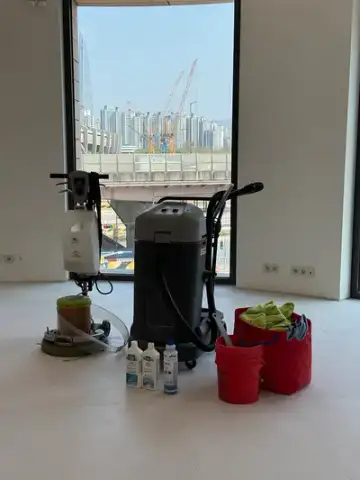 포세린타일 바닥 얼룩 오염 잔상 제거 청소 복원 전문업체 현장 사진