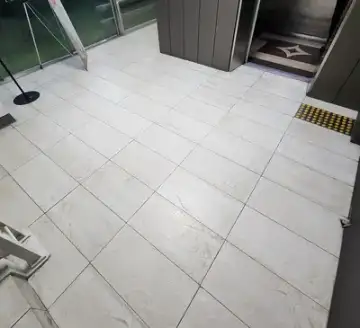 포세린타일 계단청소 찌든때 제거 전문업체 수영클린 현장 사진