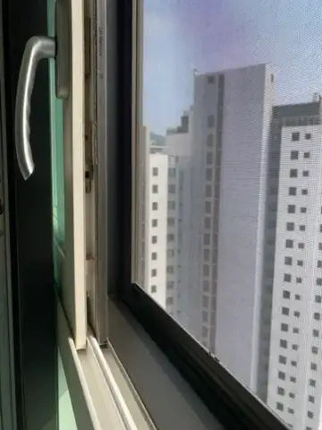 강남구 개포 래미안 포레스트 창틀청소 거주청소 현장 사진